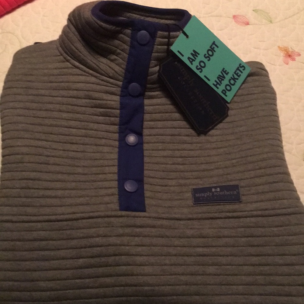 NWT Simply Southern pullover